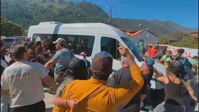 Chubut: visita presidencial e incidentes de grupos antiminería con el gobernador Arcioni