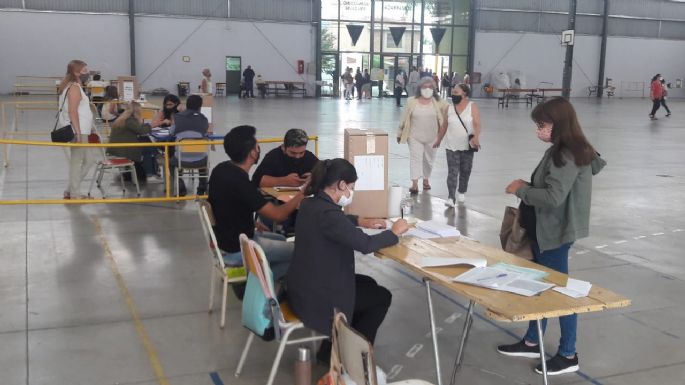 Faltan muchos por votar aún en la interna radical
