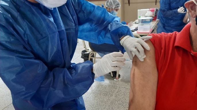 Villa Nueva: Personal de salud se comunicará con beneficiarios para coordinar la vacunación