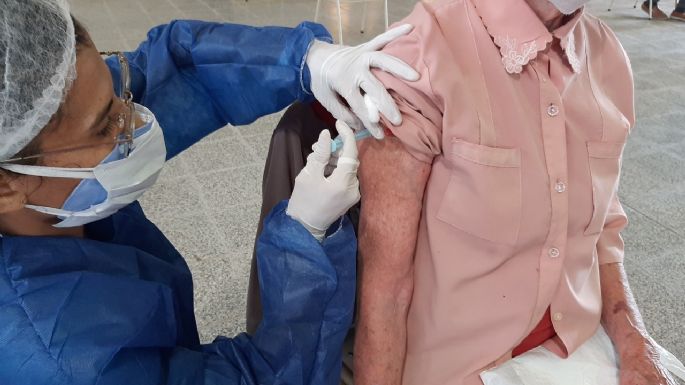 Villa Nueva: más de 700 personas vacunadas