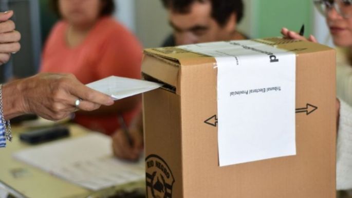 Unos 30 municipios y comunas van a elecciones este domingo