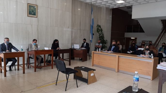 La pena máxima para los tres