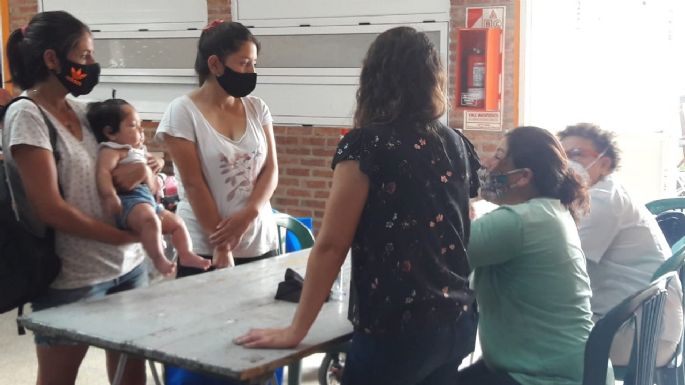 Continúa la entrega de los kits escolares en los Municerca