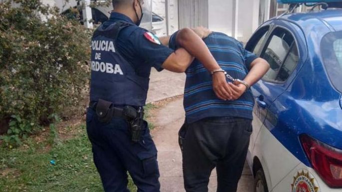 Agredió a su exmujer