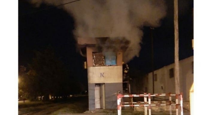 Se incendió una casilla del ferrocarril: no hubo heridos