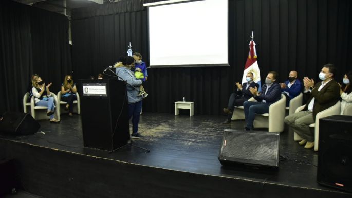 Presentaron plan de obras para remodelar integralmente seis Centros de Promoción Familiar