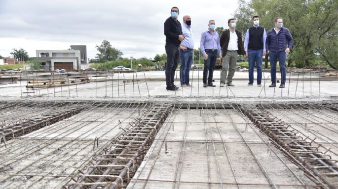 El nuevo puente que unirá a Villa María y Villa Nueva se encuentra en la etapa final de hormigonado