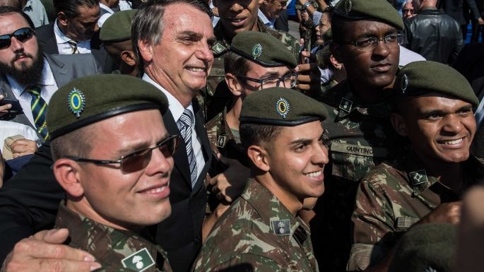Grupo paramilitar amenaza con violencia si enjuician a Bolsonaro