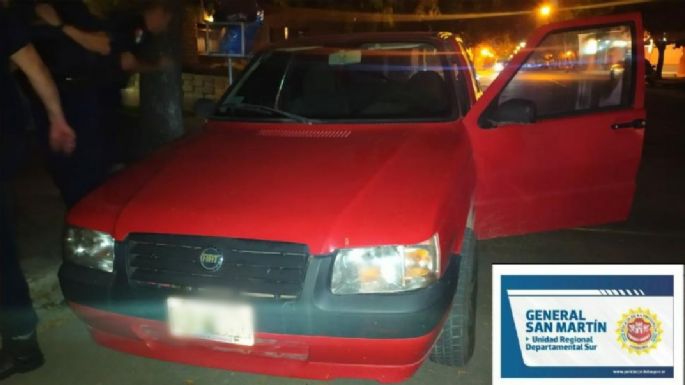 Dos hombre agredieron a policías cuando les hacían un control y terminaron detenidos