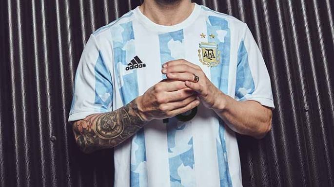 Messi llegó a otro récord y presentó la nueva camiseta de la Selección argentina