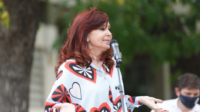 Cristina Fernández: "A los que estatizaron sus deudas en la dictadura nunca les pasó nada"