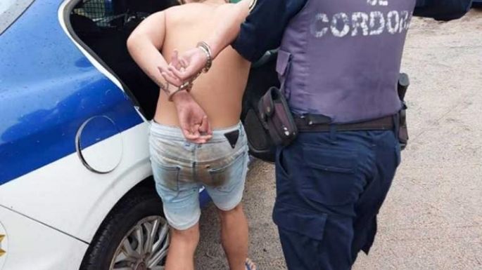 Fueron apresados cuando desarmaban una moto robada