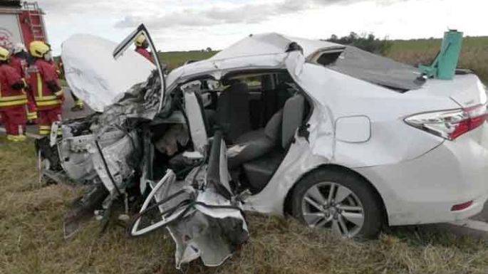 Tres muertos y más de 30 heridos en choques en rutas de Córdoba