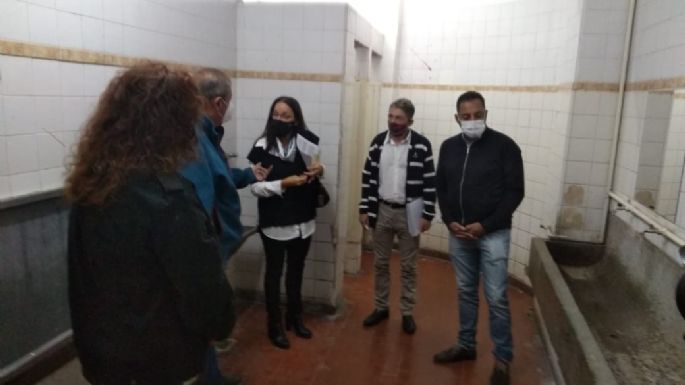 Autoridades provinciales evalúan medidas para retomar la presencialidad en el Colegio Nacional