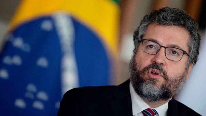 Renunció en Brasil el canciller de Bolsonaro que citó a Mussolini