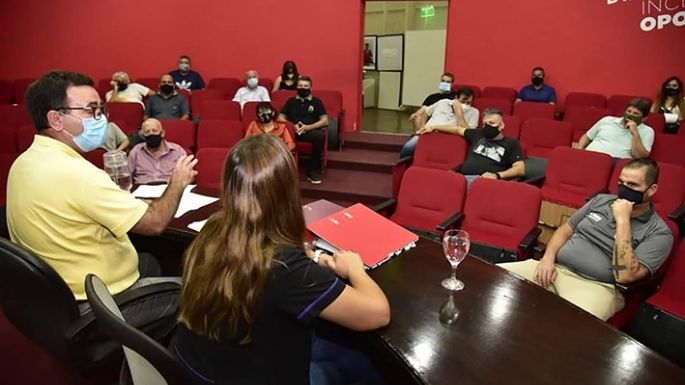 El 5 de abril vacunarán a personas de 65 a 70 años que tienen turno