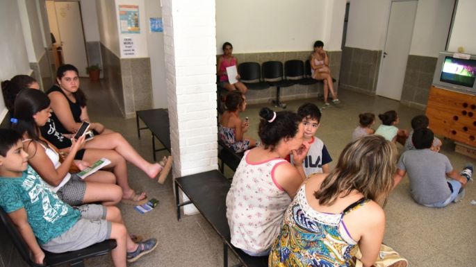 Vacunan a quienes ingresan a la escuela  para completar el calendario tradicional