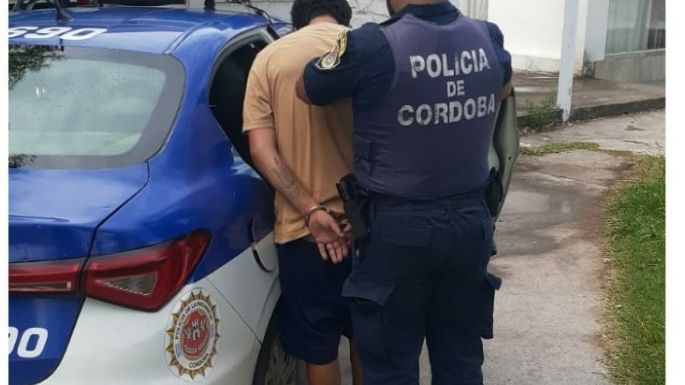 Golpeó a la pareja y terminó preso