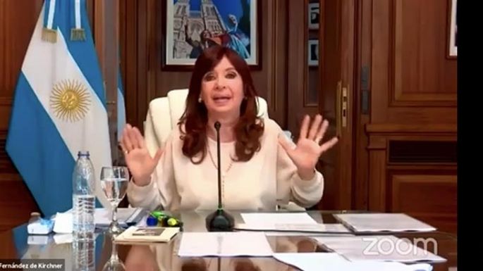 Cristina: “Apliquen la Constitución”