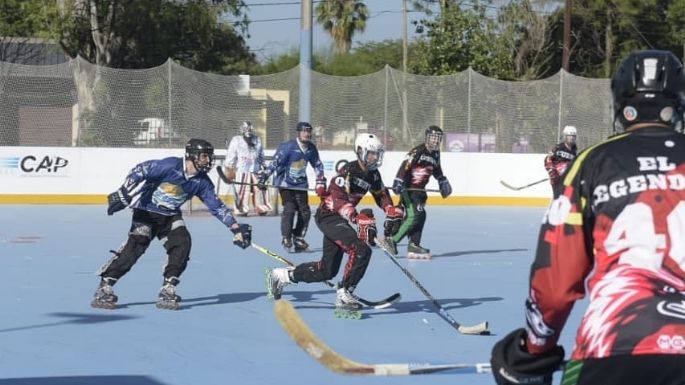 El Roller Hockey se disfruta a pleno en el Parque villanovense