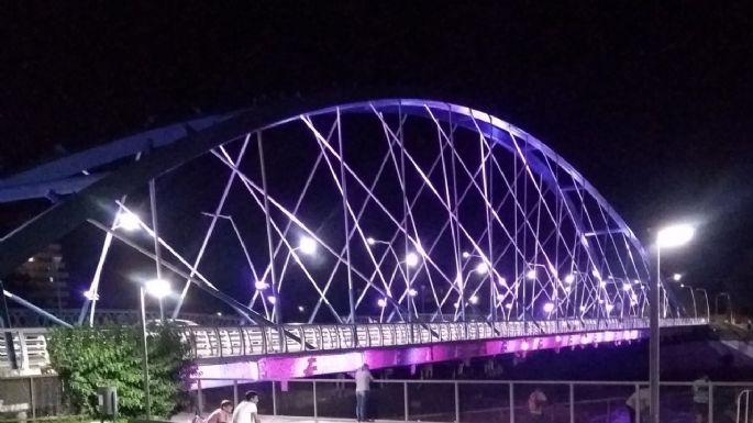 En vísperas del 8M, Villa María se ilumina para acompañar la lucha de las mujeres