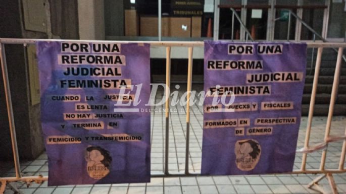 [8M - VIDEOS] Mujeres se movilizan en Villa María por la igualdad de derechos