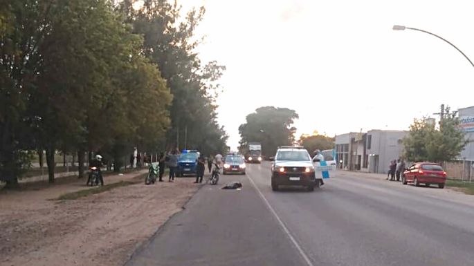Perdió la vida un adolescente en una colisión entre motos