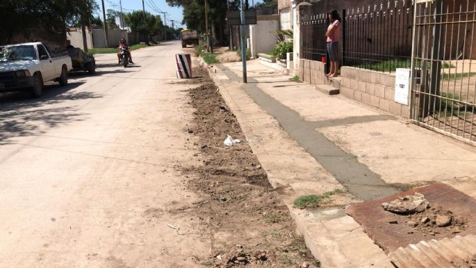 Avanzan con obras, entre cartelería y veredas