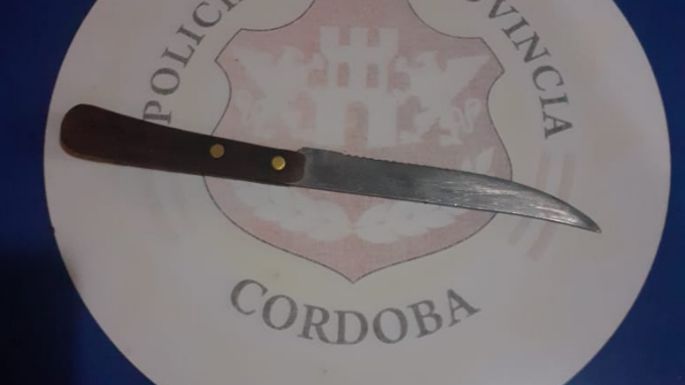 Golpeó y amenazó de muerte a su expareja y a los hijos de ella