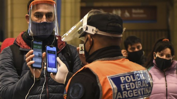 La mayoría de la población apoyaría restricciones ante aumento de casos