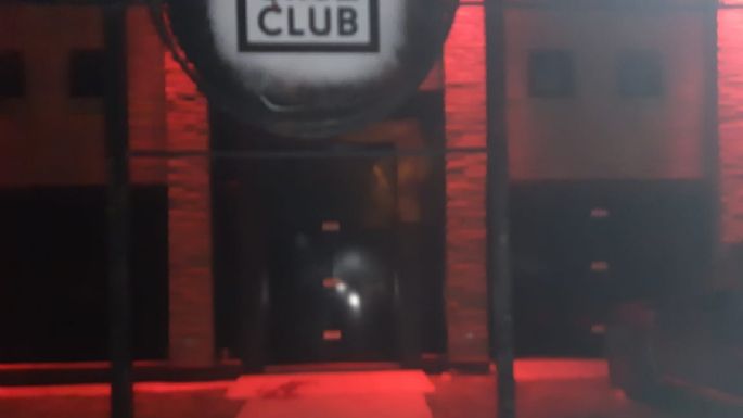 [VIDEO] Lola Cruz estaba funcionando a las 3 de la madrugada y sin respetar medidas sanitarias