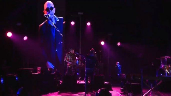 [VIDEO] Histórica reaparición del Indio Solari en el concierto de su banda