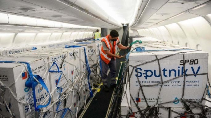 Llegaron al país otras 818.150 dosis de la vacuna Sputnik V