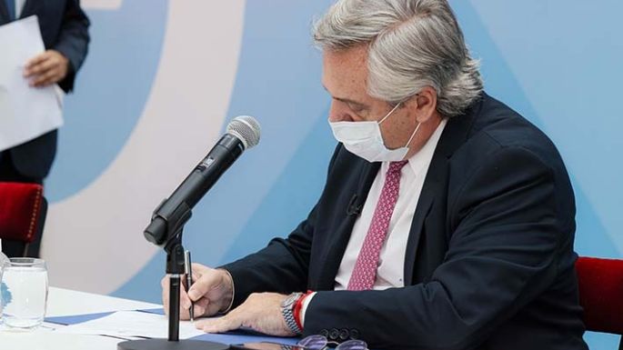 Fernández promulgó la modificación de Ganancias