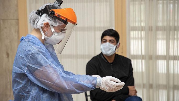Detuvieron a dos bioquímicas por falsear testeos de COVID-19 tras una denuncia de Gornitz
