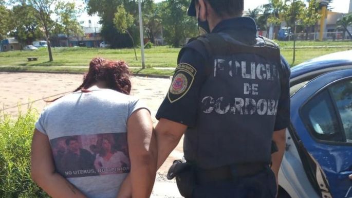 Allanaron una vivienda y detuvieron a una mujer
