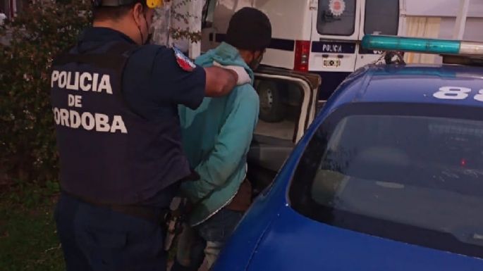 Detuvieron a un hombre por robar bebidas alcohólicas