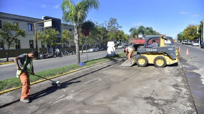 Por bacheo, queda parcialmente inhabilitado el tránsito pesado en calle Deán Funes