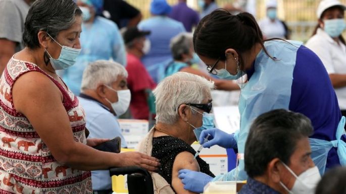 Chile aprobó el uso de emergencia de la vacuna CanSino