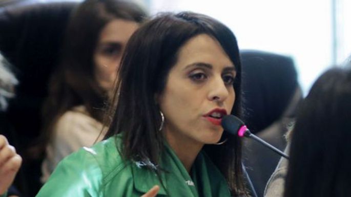 Se aprobó un proyecto de ley que penaliza el acoso sexual en espacios públicos