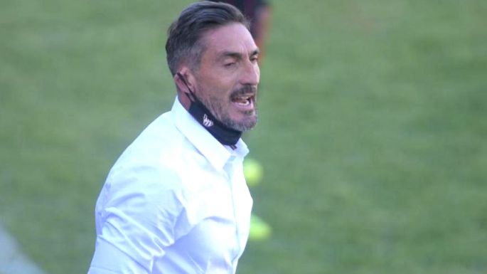 Caranta dejó de ser el técnico de Instituto