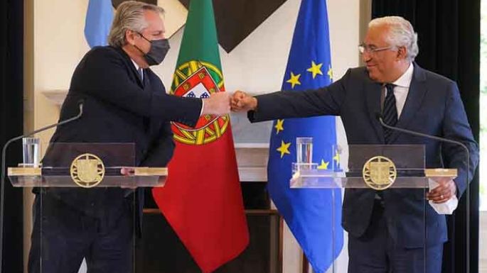 Fernández pidió en Portugal que  las vacunas sean “un bien global”