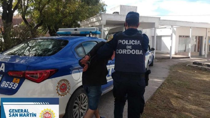 Le propinó un golpe a su expareja, se dio a la fuga y terminó detenido