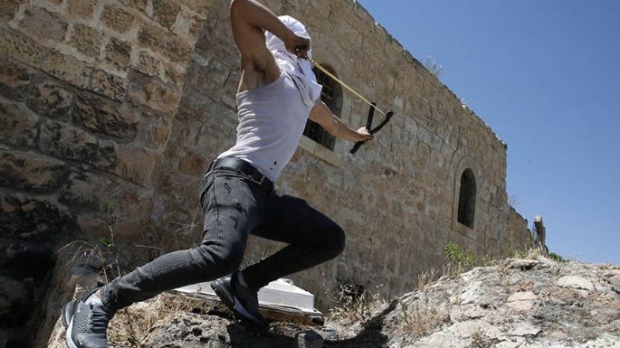 Ataques nocturnos dejan al menos 33 muertos en Gaza
