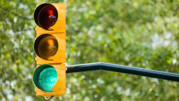 Restablecieron la onda verde en los semáforos de la avenida Carranza