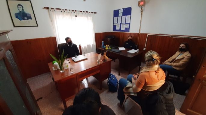 El área de Adicciones de Villa Nueva se reunió con la Policía
