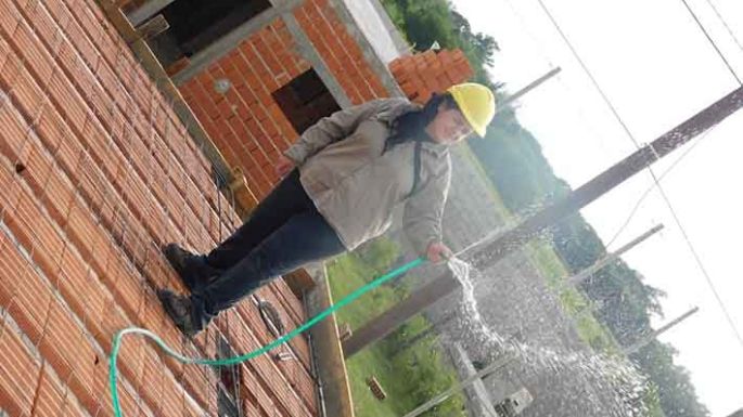 Pese a la pandemia, avanzan en la construcción de viviendas