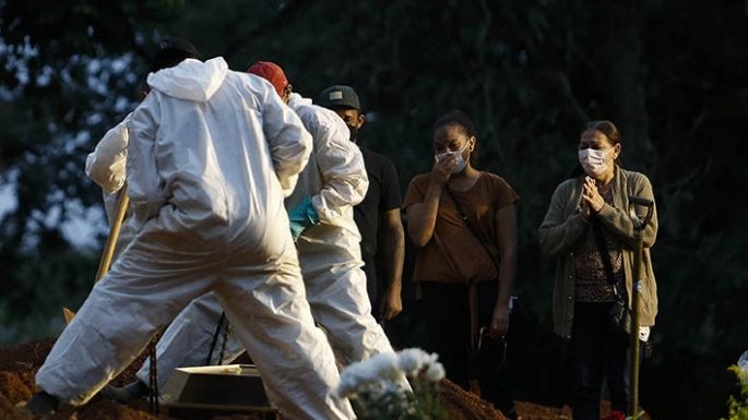 Brasil superó las 400 mil muertes