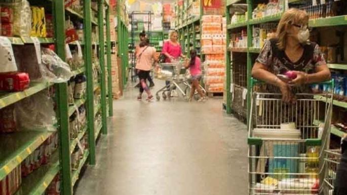Ley de Góndolas: comenzaron las  inspecciones en los supermercados  para verificar el cumplimiento