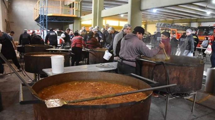 El locro de los Bomberos se hará con "estrictas medidas de bioseguridad"